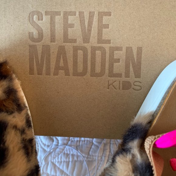 STEVE MADDEN SHOES, Leopard Print,Big Girls, Size 4 - Picture 3 of 5